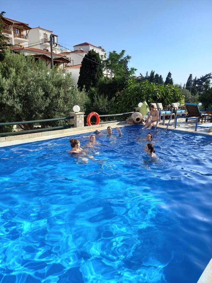 Villa Rena Батси Экстерьер фото